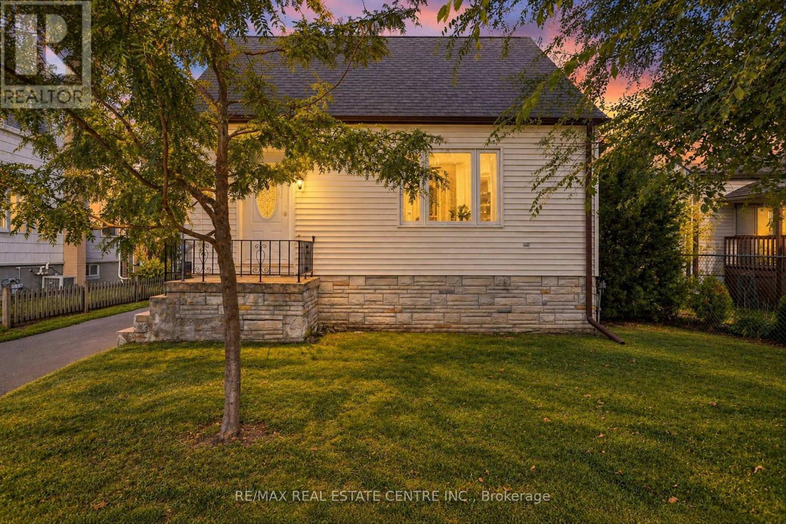 988 HIGH STREET - 1