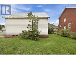 32 Wallace Ter, Sault Ste  Marie, ON P6C1K1 Photo 26
