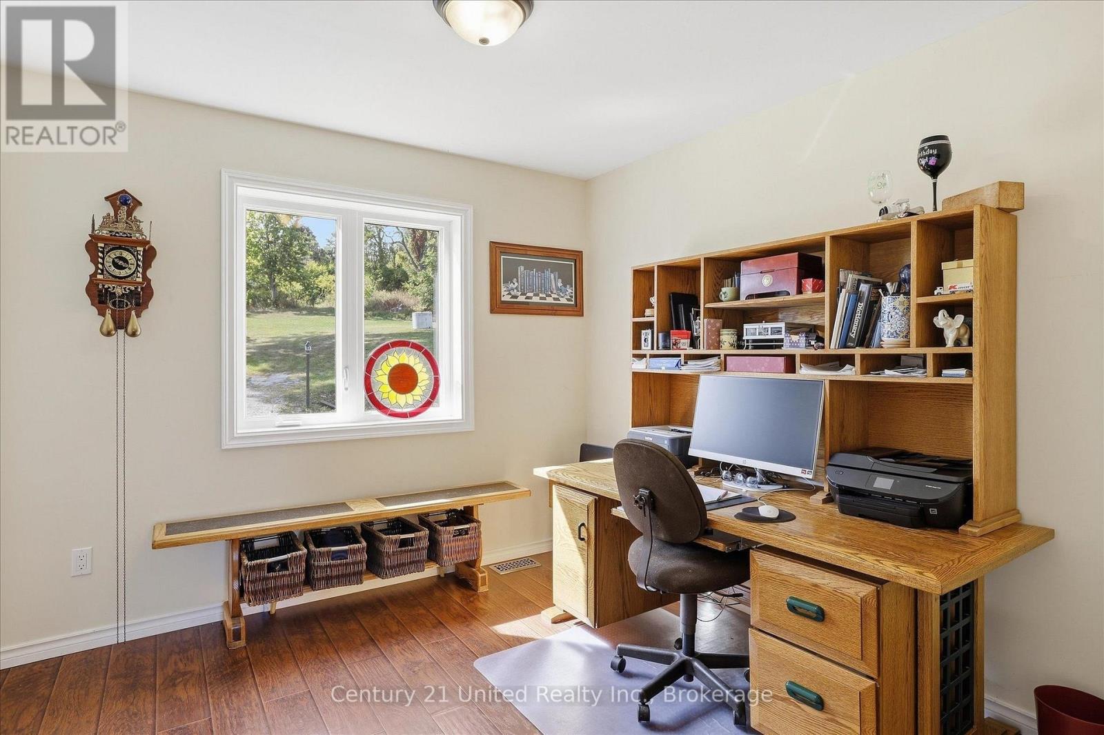 216 NORTH INDIAN ROAD - Image 22