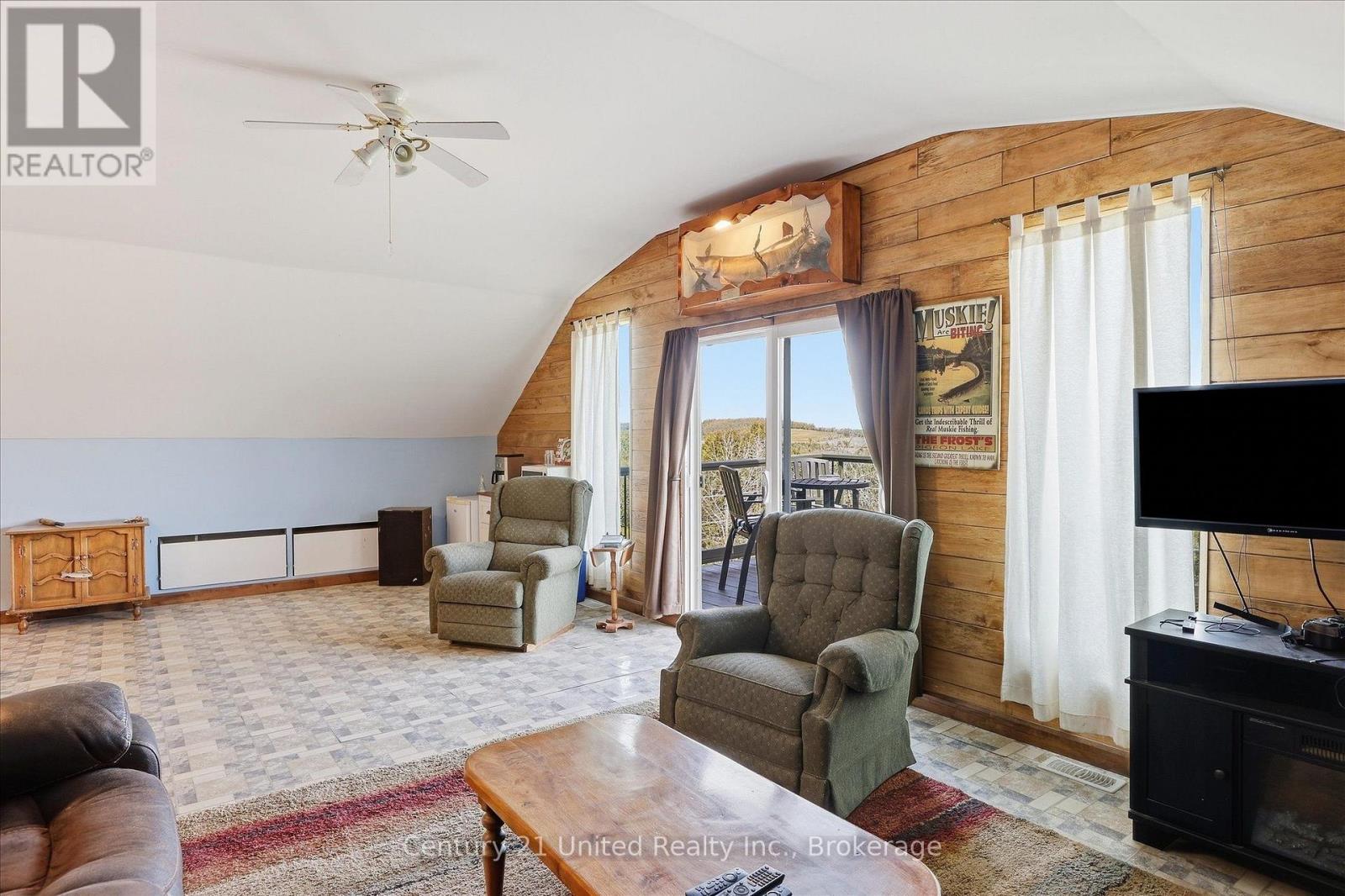 216 NORTH INDIAN ROAD - Image 28