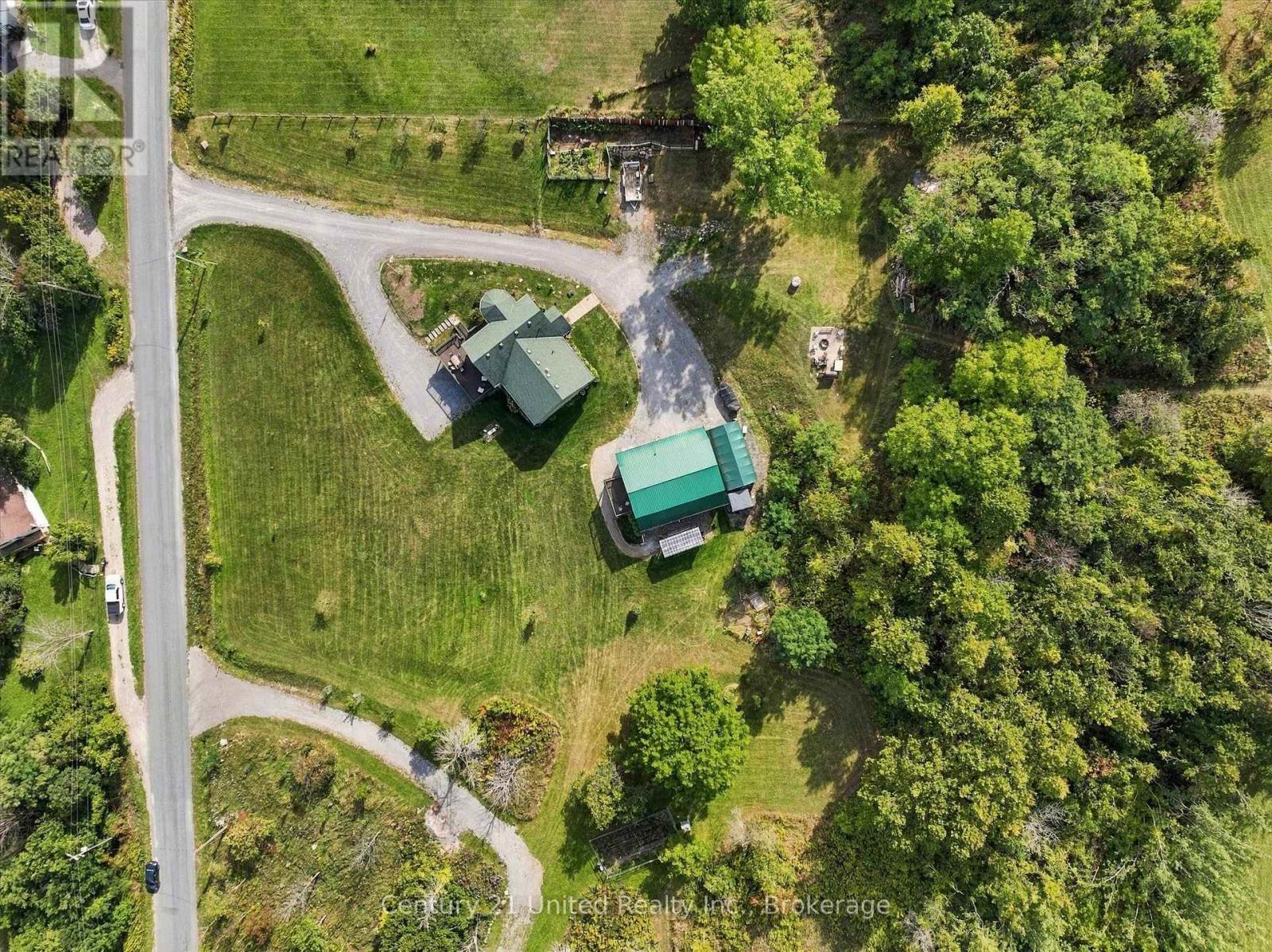 216 NORTH INDIAN ROAD - Image 30