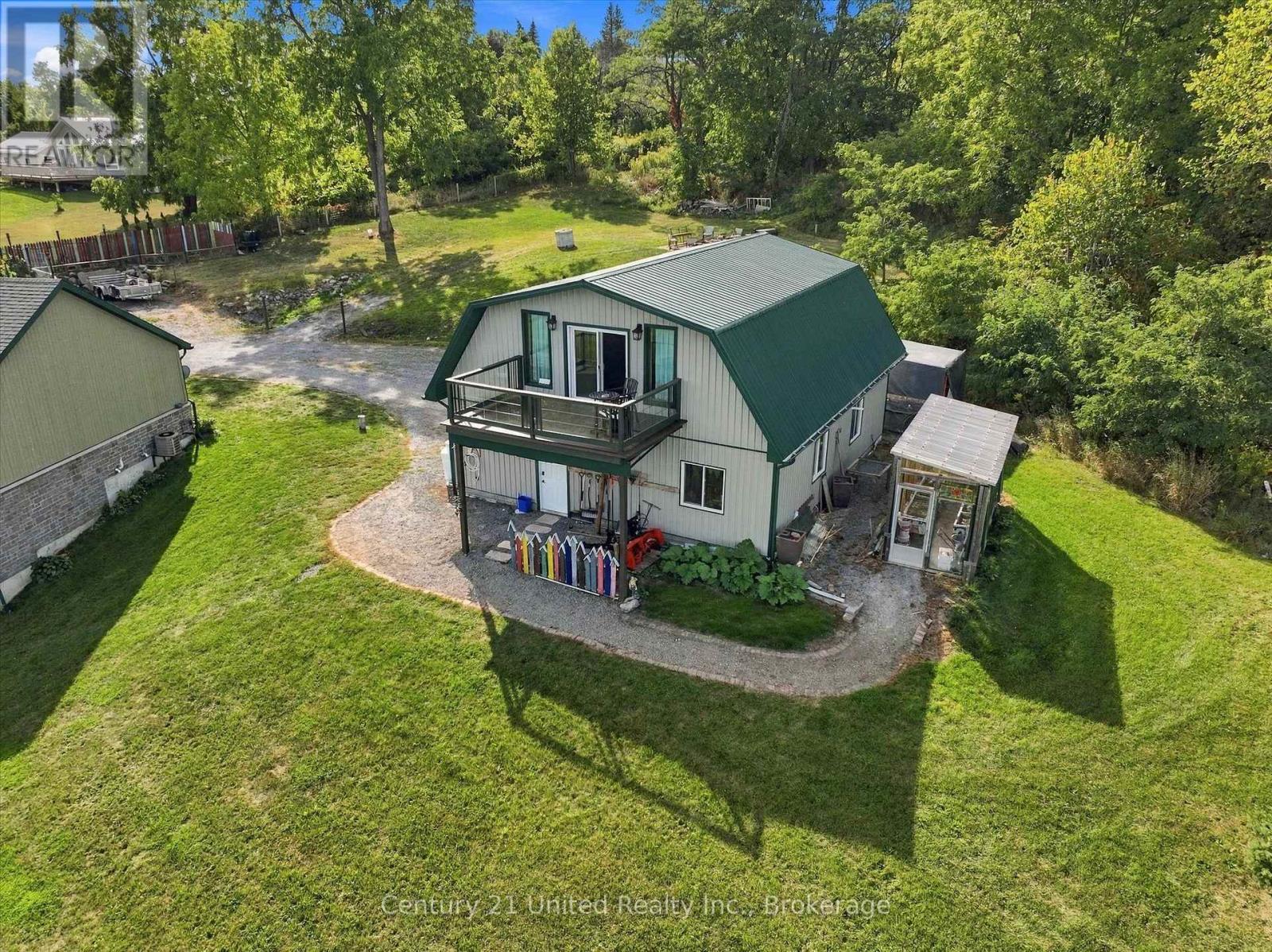 216 NORTH INDIAN ROAD - Image 32