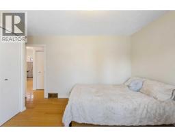 4pc Bathroom - 6907 6 Street Sw, Calgary, AB T2V5H8 Photo 14