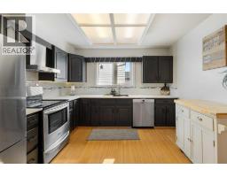 Primary Bedroom - 6907 6 Street Sw, Calgary, AB T2V5H8 Photo 8