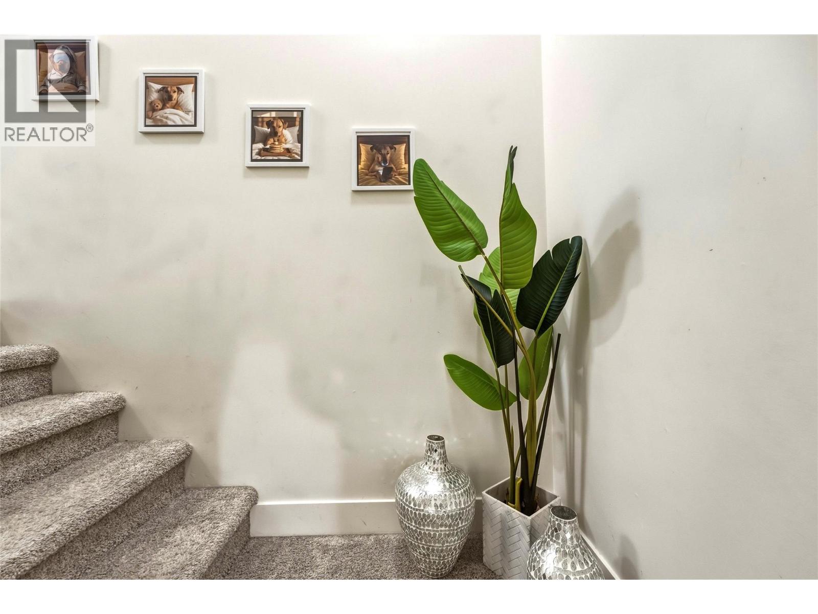 #25 933 Mt Robson Place - 18