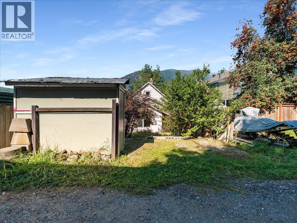 414 Mill Street - Image 8