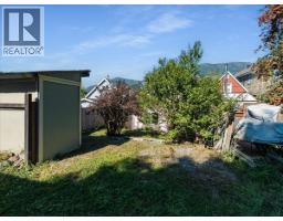 Primary Bedroom - 414 Mill Street, Nelson, BC V1L4R9 Photo 7