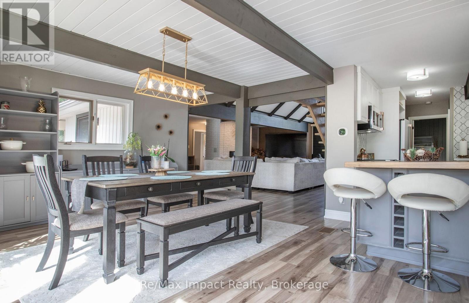150 FINLEY ROAD - 12