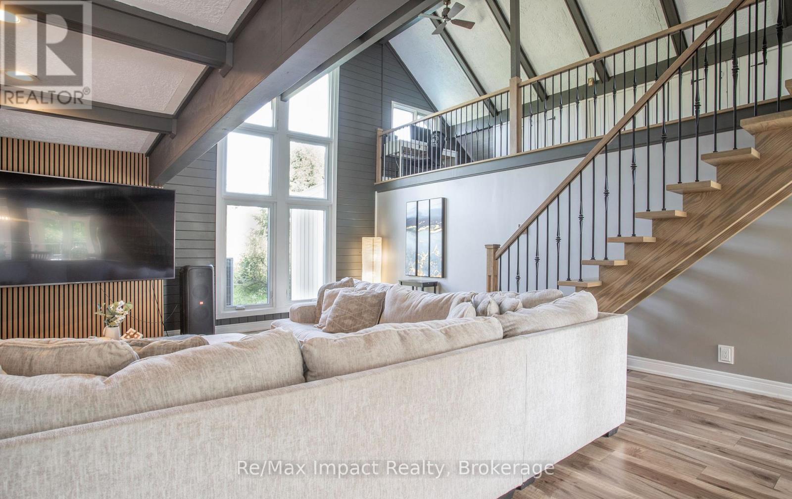 150 FINLEY ROAD - 14