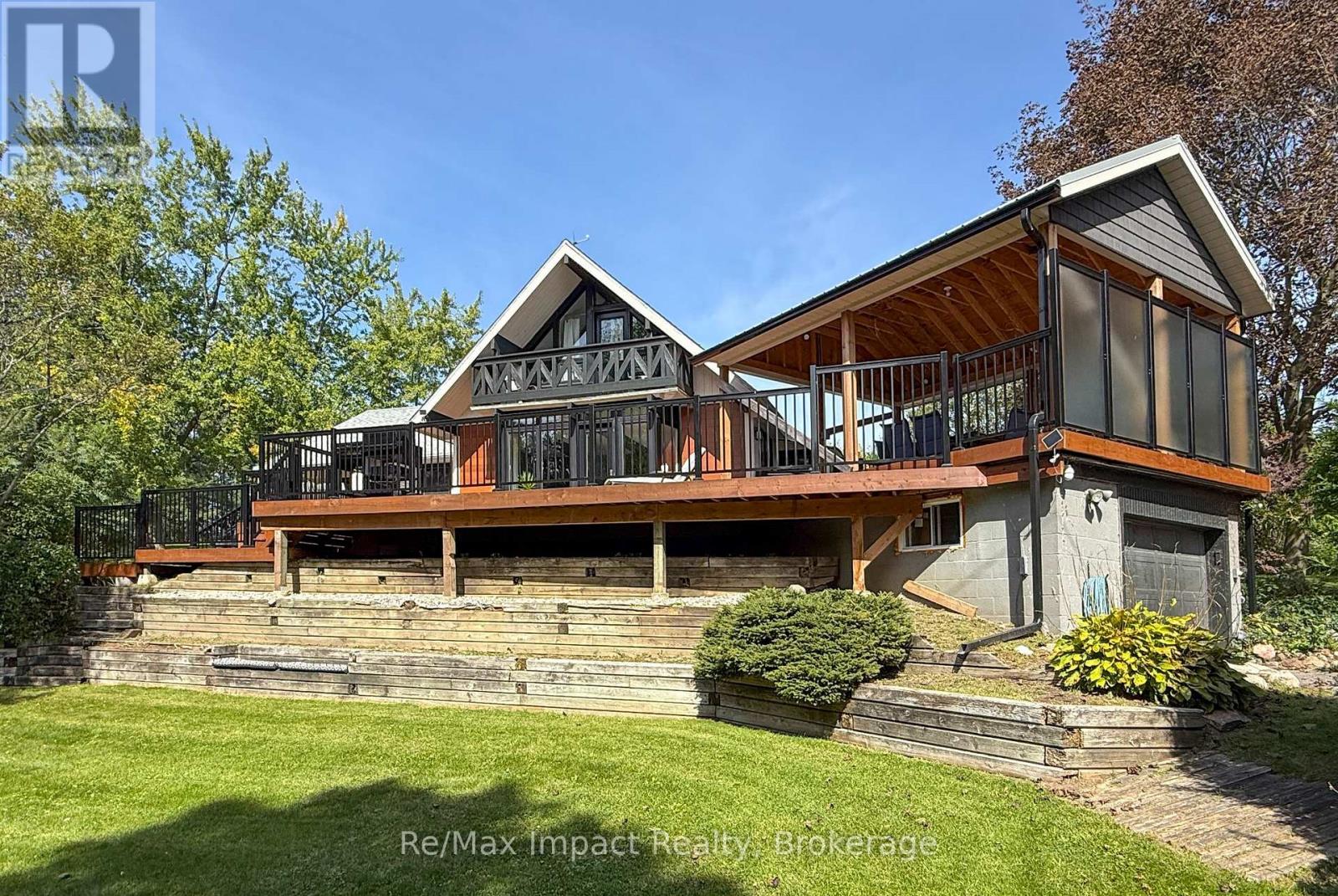 150 FINLEY ROAD - 2