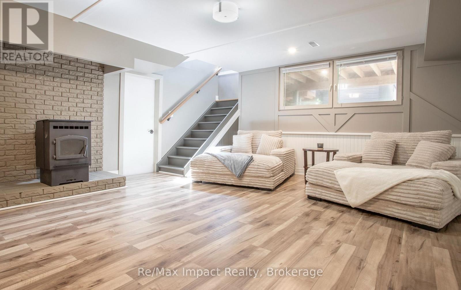 150 FINLEY ROAD - 27