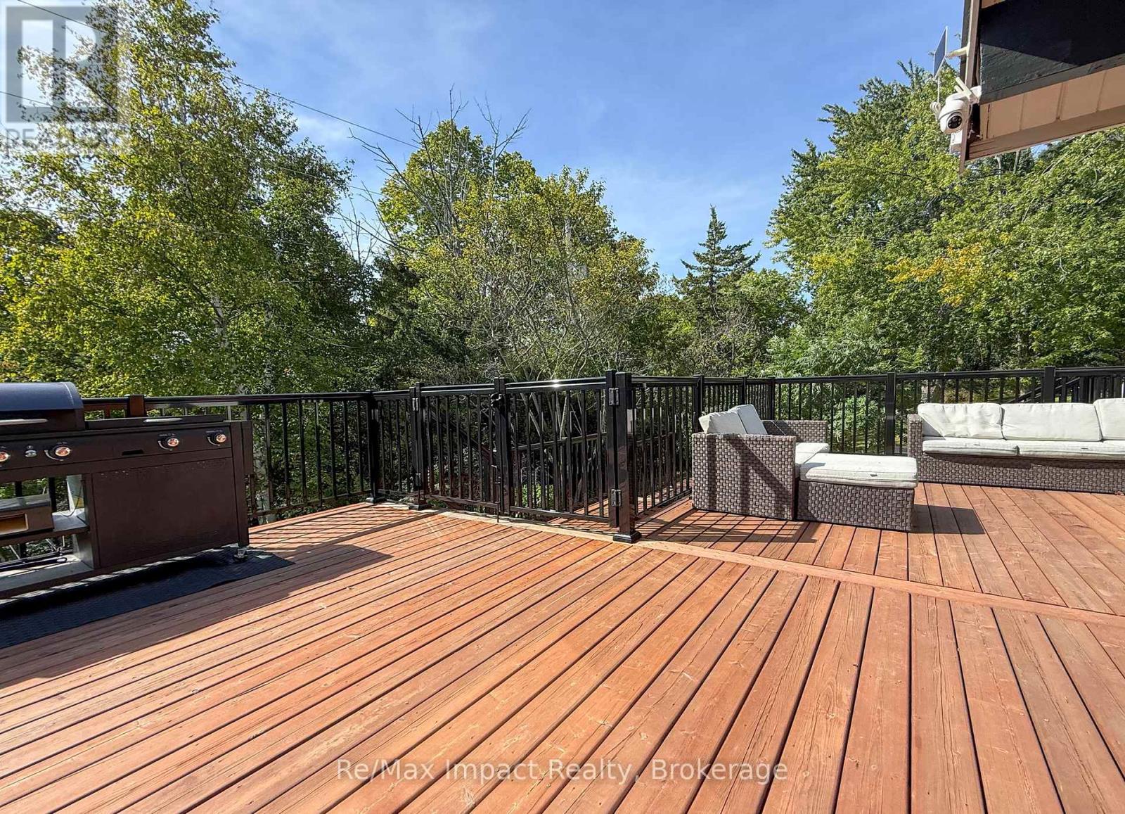 150 FINLEY ROAD - 32