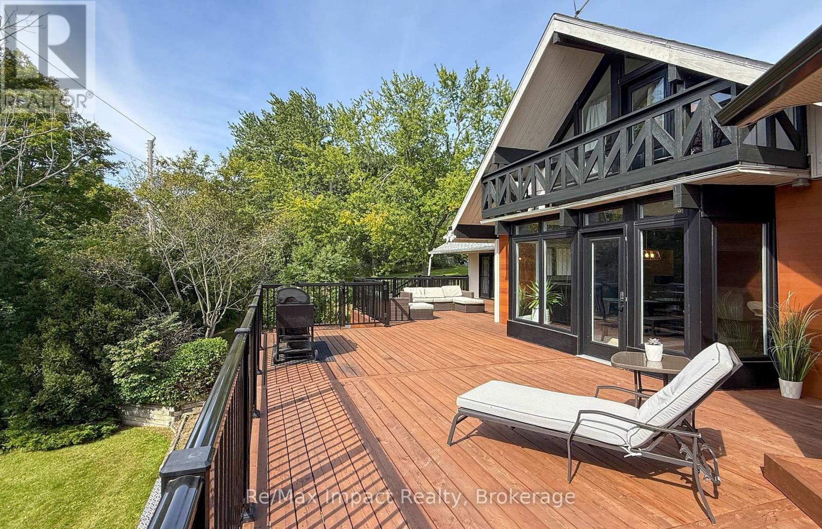 150 FINLEY ROAD - 33