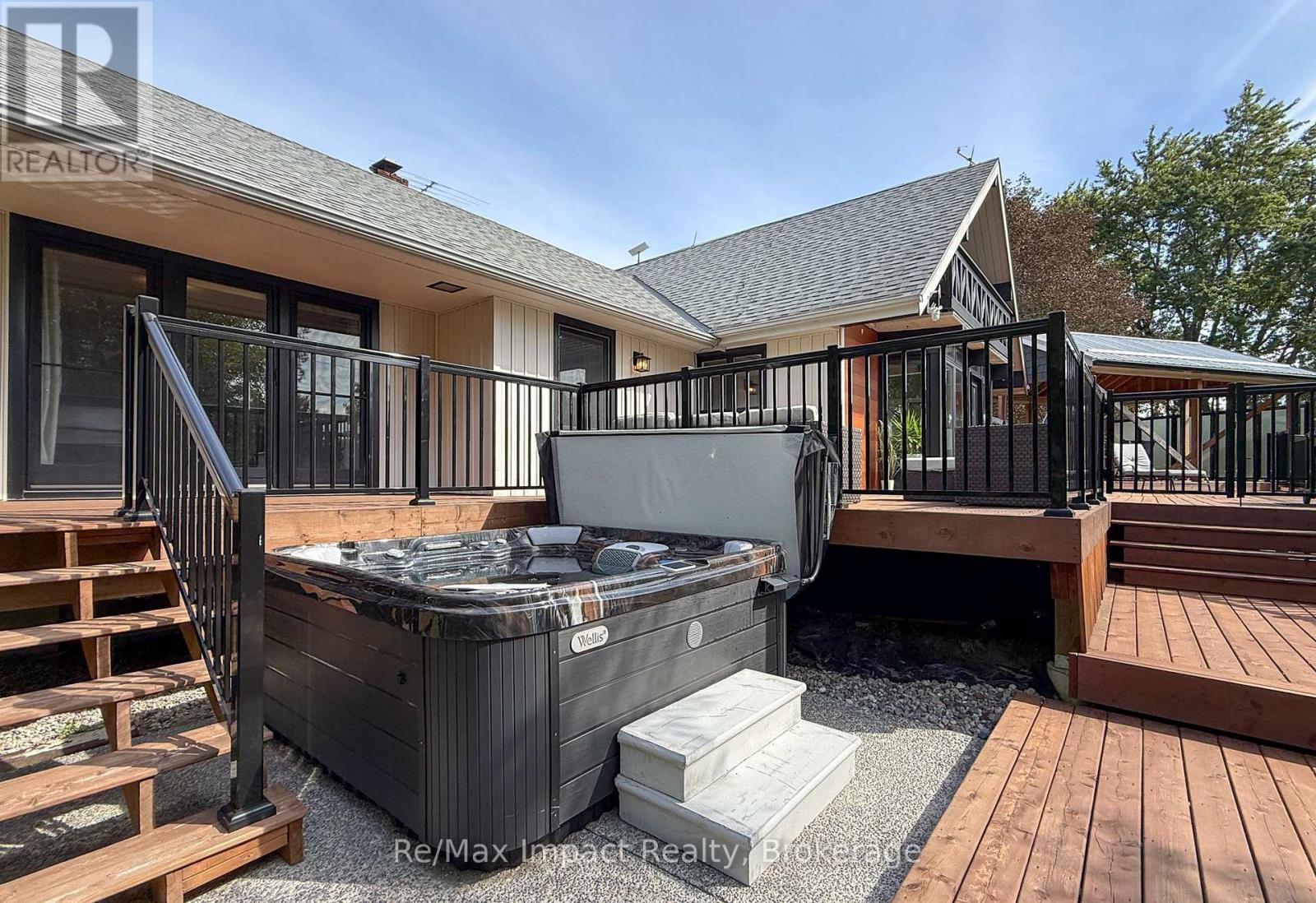 150 FINLEY ROAD - 38