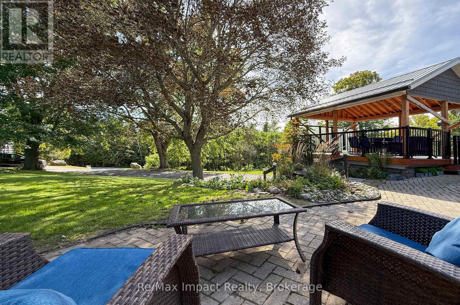 150 FINLEY ROAD - 7