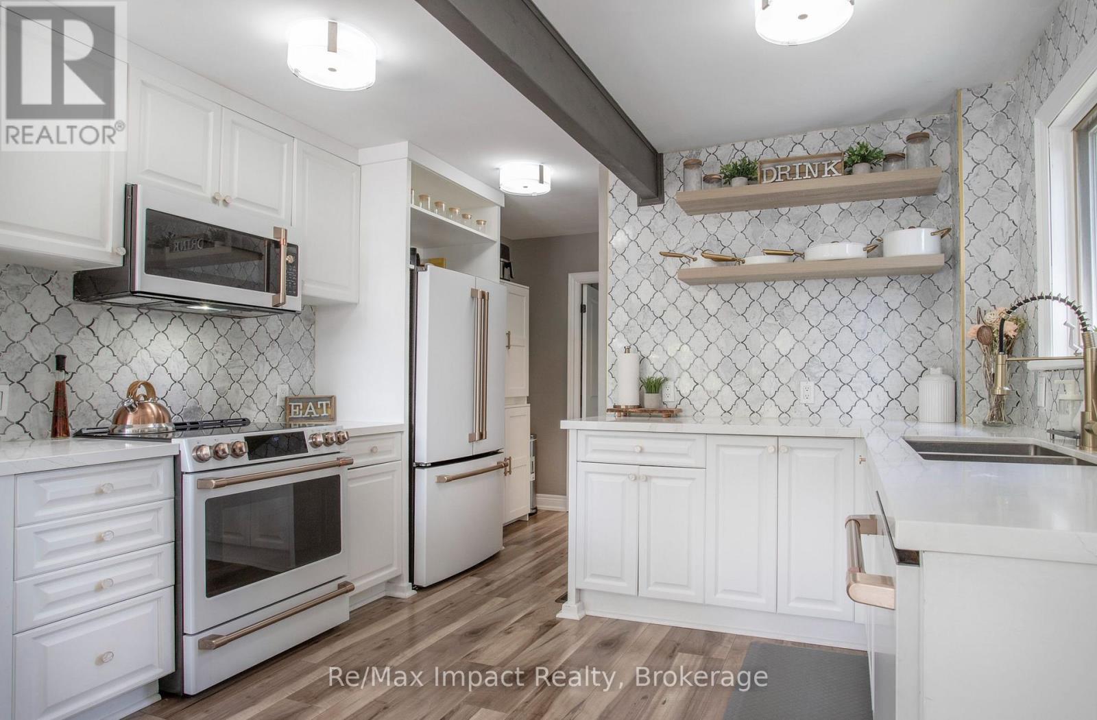 150 FINLEY ROAD - 8