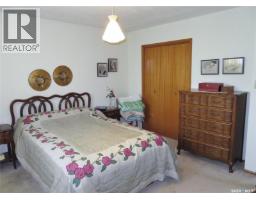 Bedroom - 639 Acadia Drive, Saskatoon, SK S7H3V8 Photo 10