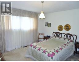 Family room - 639 Acadia Drive, Saskatoon, SK S7H3V8 Photo 9