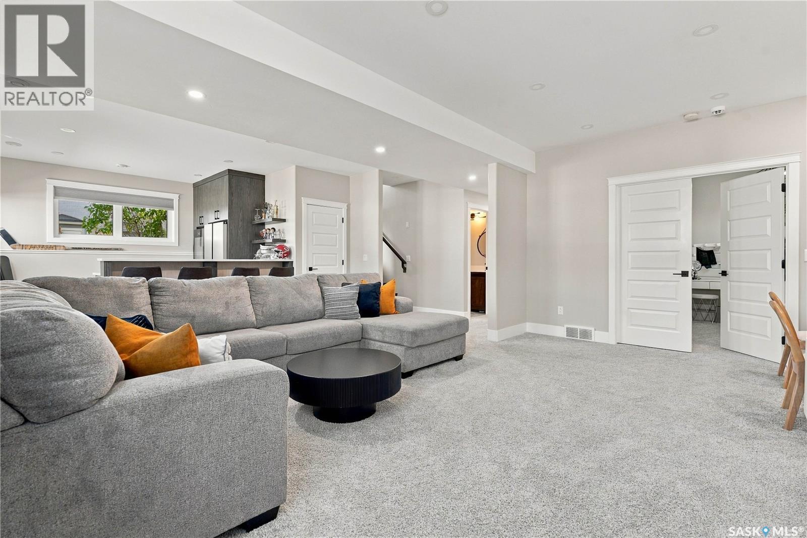 225 Cowan CRESCENT - Image 47