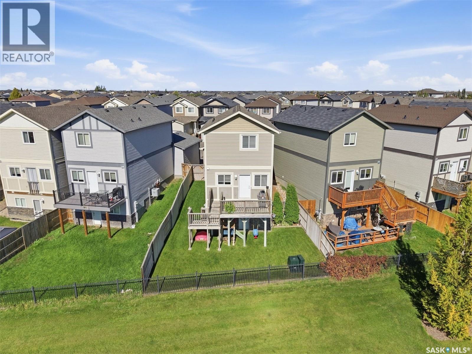 #6 202 McKague CRESCENT - Image 37