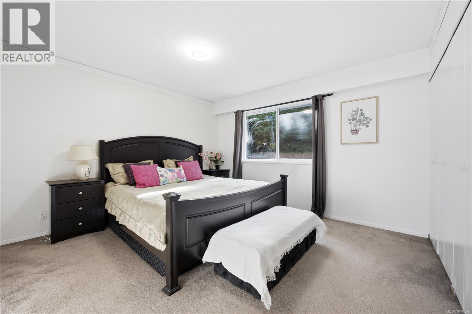 2077 Lakeside Dr - 25