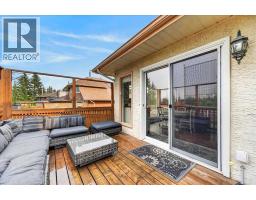876 Shawnee Drive Sw, Calgary, AB T2Y1X3 Photo 32