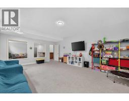 876 Shawnee Drive Sw, Calgary, AB T2Y1X3 Photo 28
