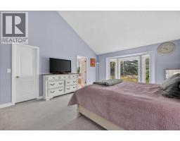 876 Shawnee Drive Sw, Calgary, AB T2Y1X3 Photo 22
