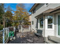 18156 Claytonwood Crescent, Surrey, BC V3S7T5 Photo 31