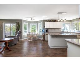 18156 Claytonwood Crescent, Surrey, BC V3S7T5 Photo 10