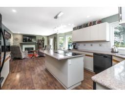 18156 Claytonwood Crescent, Surrey, BC V3S7T5 Photo 11