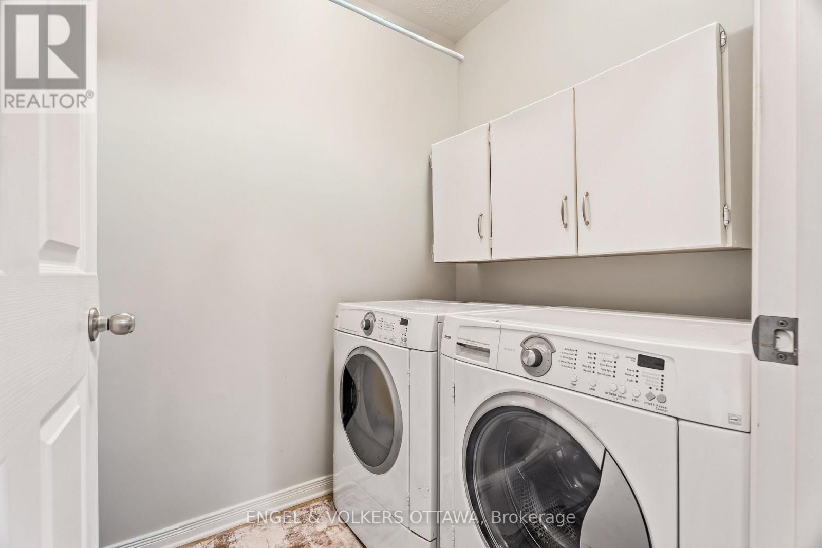 518 STONECHURCH WAY - Image 23