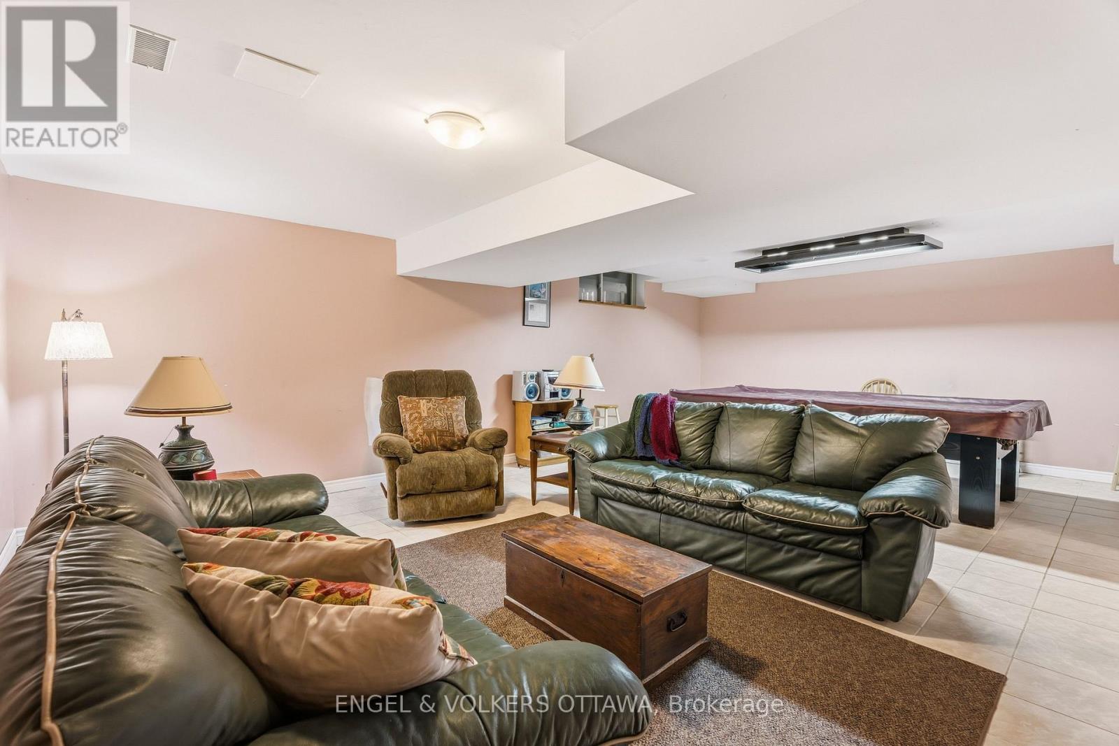 518 STONECHURCH WAY - Image 28