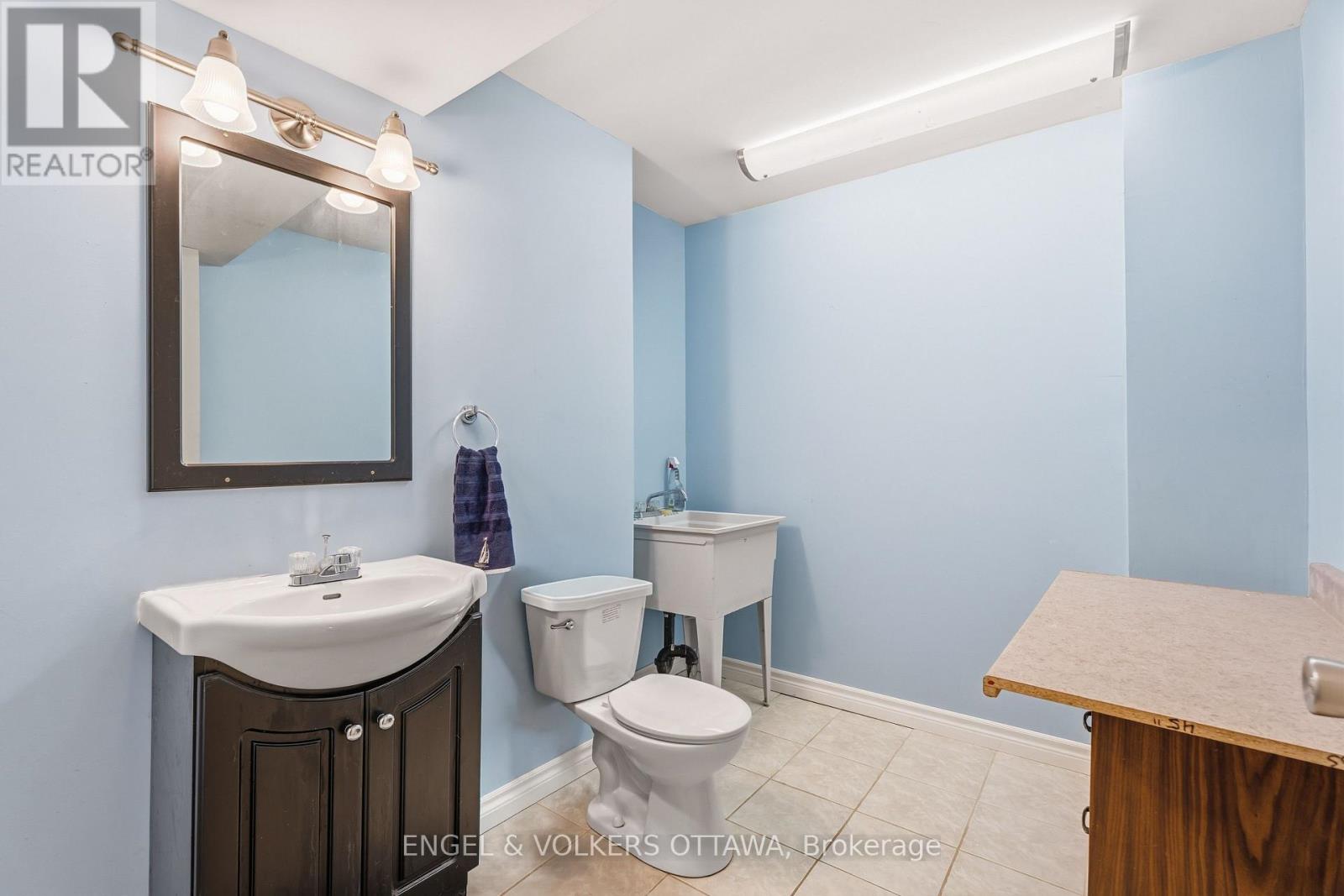 518 STONECHURCH WAY - Image 34