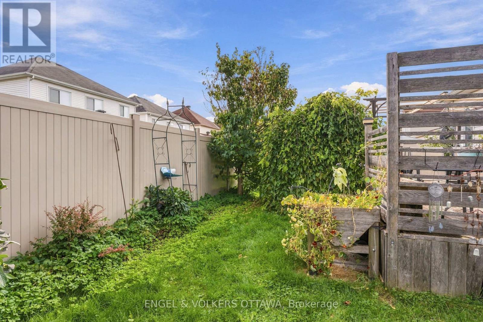 518 STONECHURCH WAY - Image 41