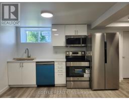 B - 907 Smyth Road, Ottawa, ON K1G1P5 Photo 10