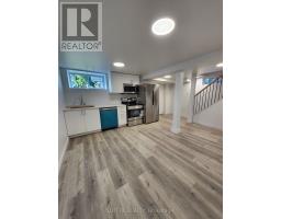 B - 907 Smyth Road, Ottawa, ON K1G1P5 Photo 6