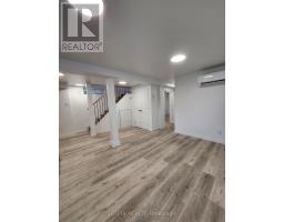 B - 907 Smyth Road, Ottawa, ON K1G1P5 Photo 9