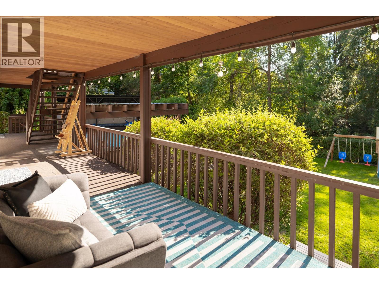 2475 Dunsmuir Road - Image 31