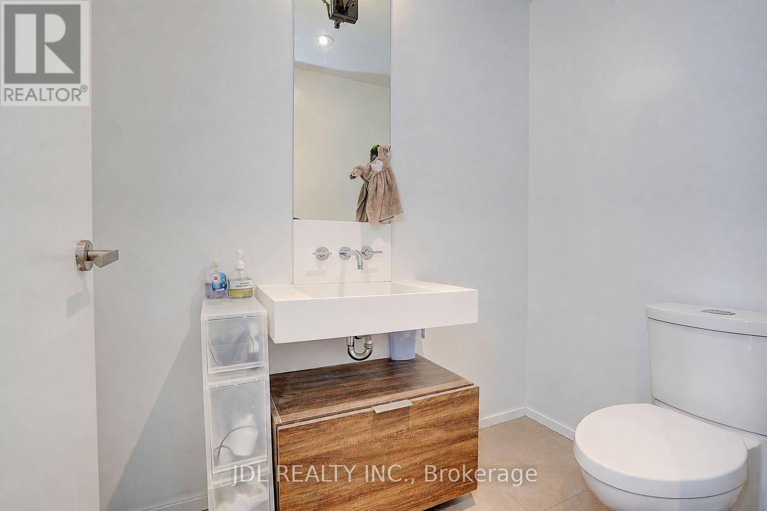 #4502 5 ST JOSEPH STREET - 24