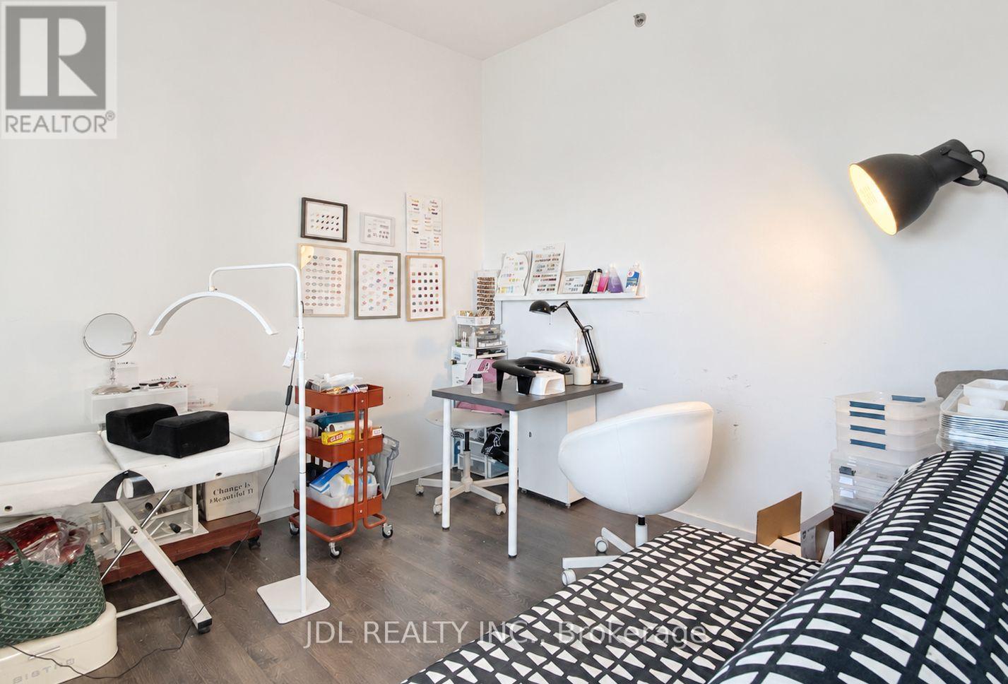 #4502 5 ST JOSEPH STREET - 25
