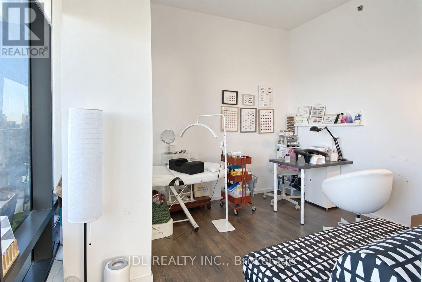 #4502 5 ST JOSEPH STREET - Image 27
