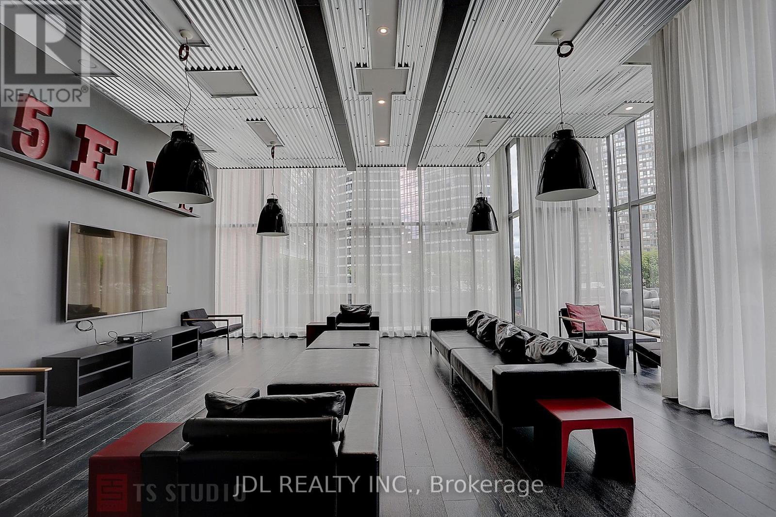 #4502 5 ST JOSEPH STREET - Image 47