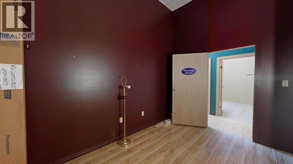 4841 50 Street, Stettler — photo 37