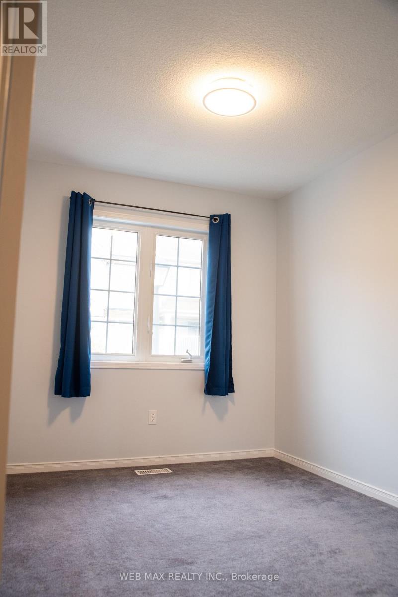 53 VENTURA LANE - 24