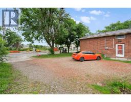 915 Lena, Windsor, ON N9C3K1 Photo 11
