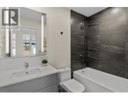 311 342 Mountain Highway, North Vancouver, BC V7J2K8 Photo 25