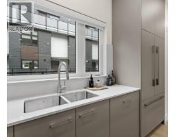 311 342 Mountain Highway, North Vancouver, BC V7J2K8 Photo 7