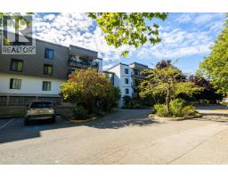 108 8860 No. 1 Road, Richmond, BC V7C4C2 Photo 37