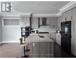 Bedroom 3 - 111 Scarlet Way, Bradford West Gwillimbury, ON L3Z0T4 Photo 10